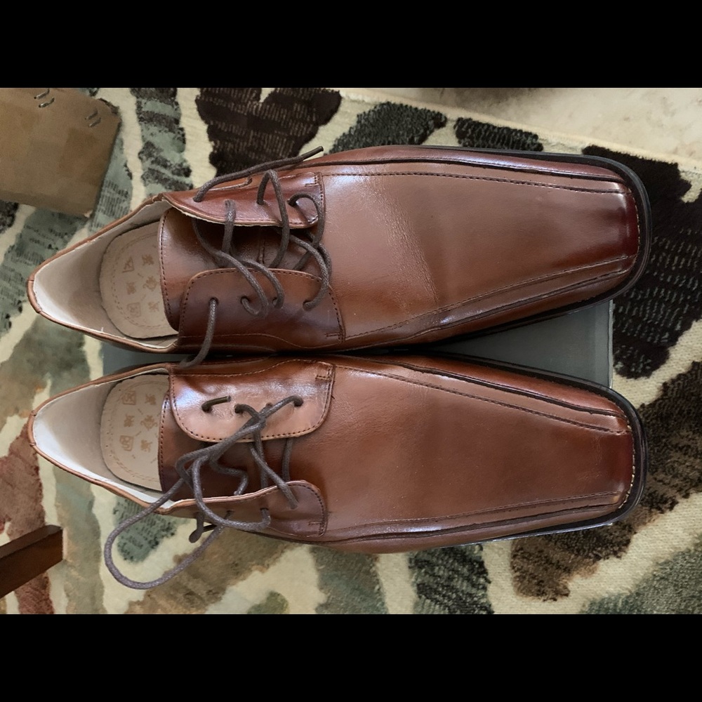 Men’s dress shoes